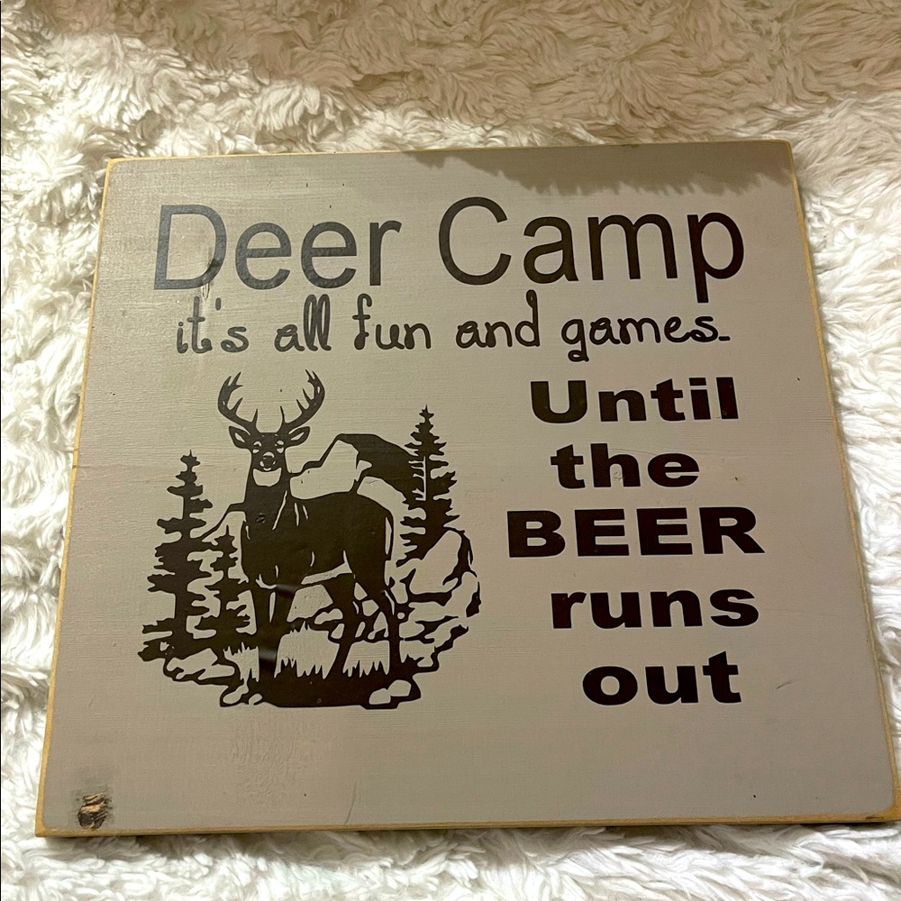 🦌 Wooden ‘Deer Camp’ Sign